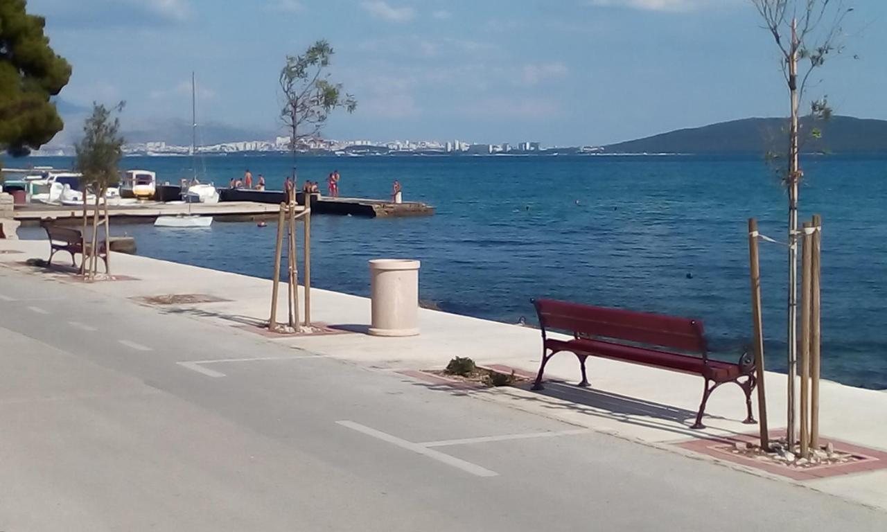 Apartman Figaro Pogled Od Milijun Dolara, 2 Tusa, 2 Wc คาชเตลา ภายนอก รูปภาพ