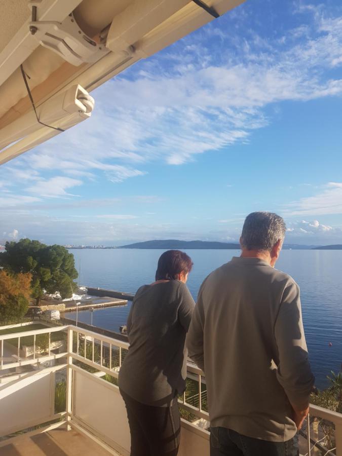 Apartman Figaro Pogled Od Milijun Dolara, 2 Tusa, 2 Wc คาชเตลา ภายนอก รูปภาพ