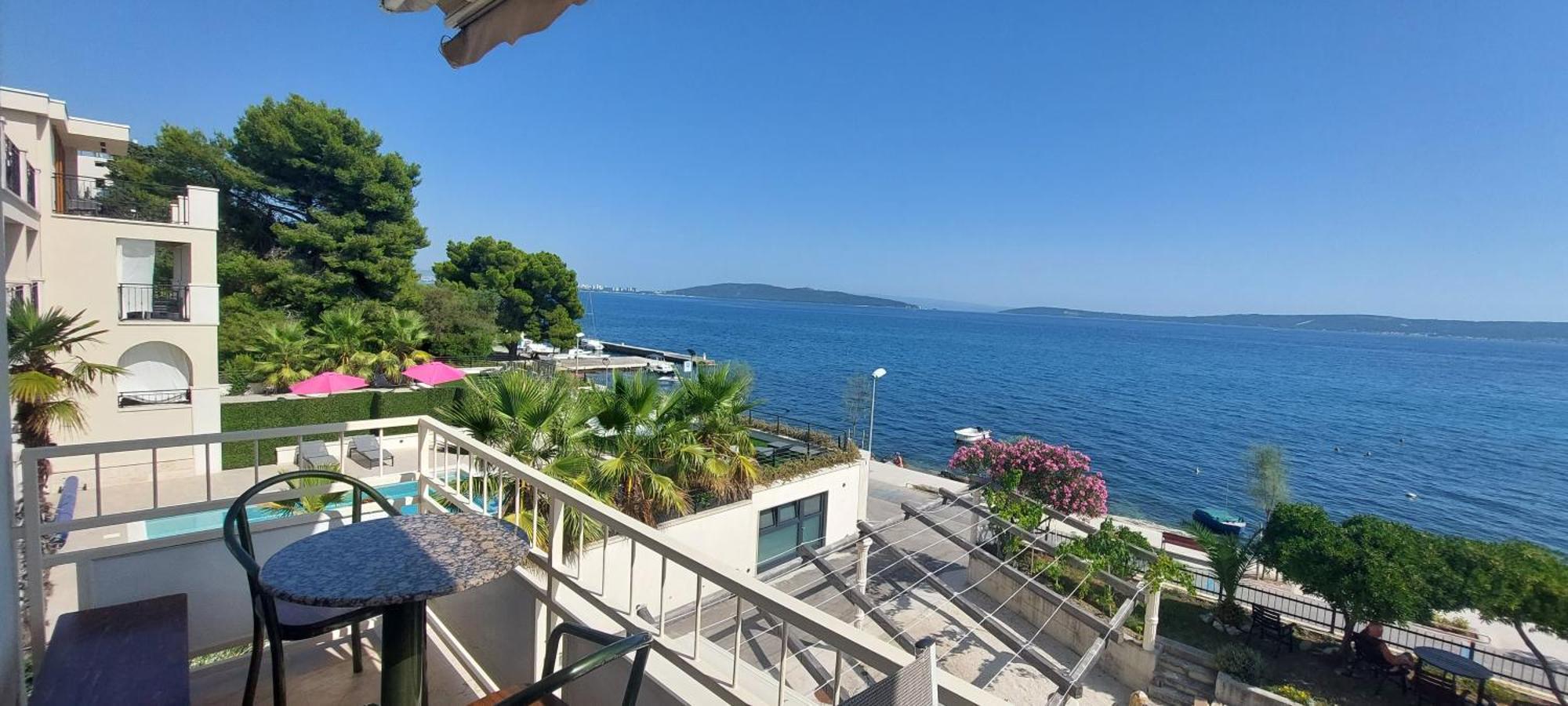 Apartman Figaro Pogled Od Milijun Dolara, 2 Tusa, 2 Wc คาชเตลา ภายนอก รูปภาพ